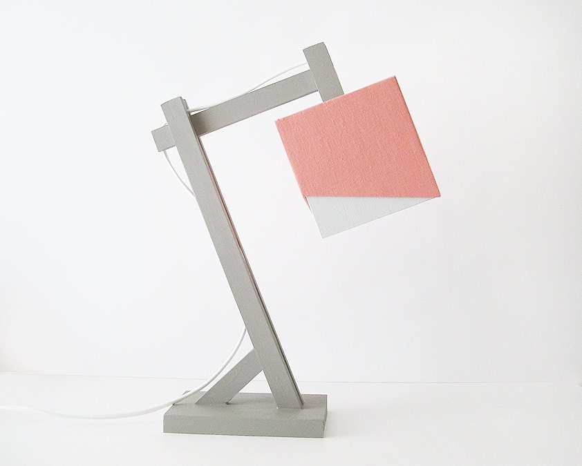 Wooden desk lamp in grey and coral - EllensAlley