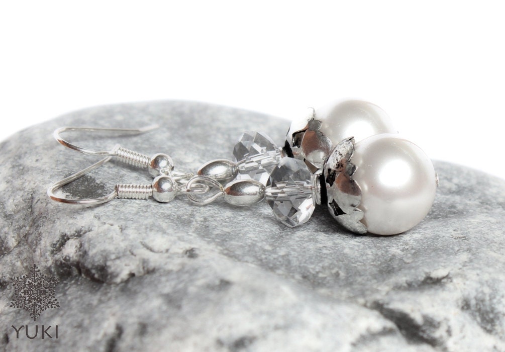 Silver plated earrings with white Swarovski pearls, Beaded, Handmade, Elegant, Pearl earrings - YUKIJewellery