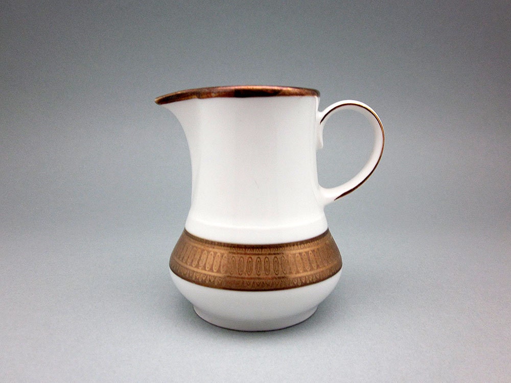 Vintage porcelain creamer by by Winterling, Bavaria