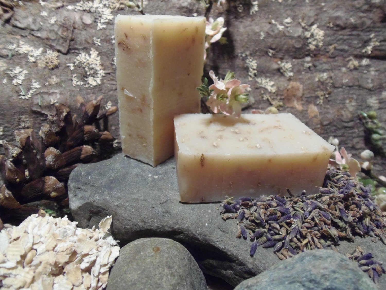 3oz. Bar of Lavender & Oatmeal All Natural Soap (unboxed) - MaineMountain