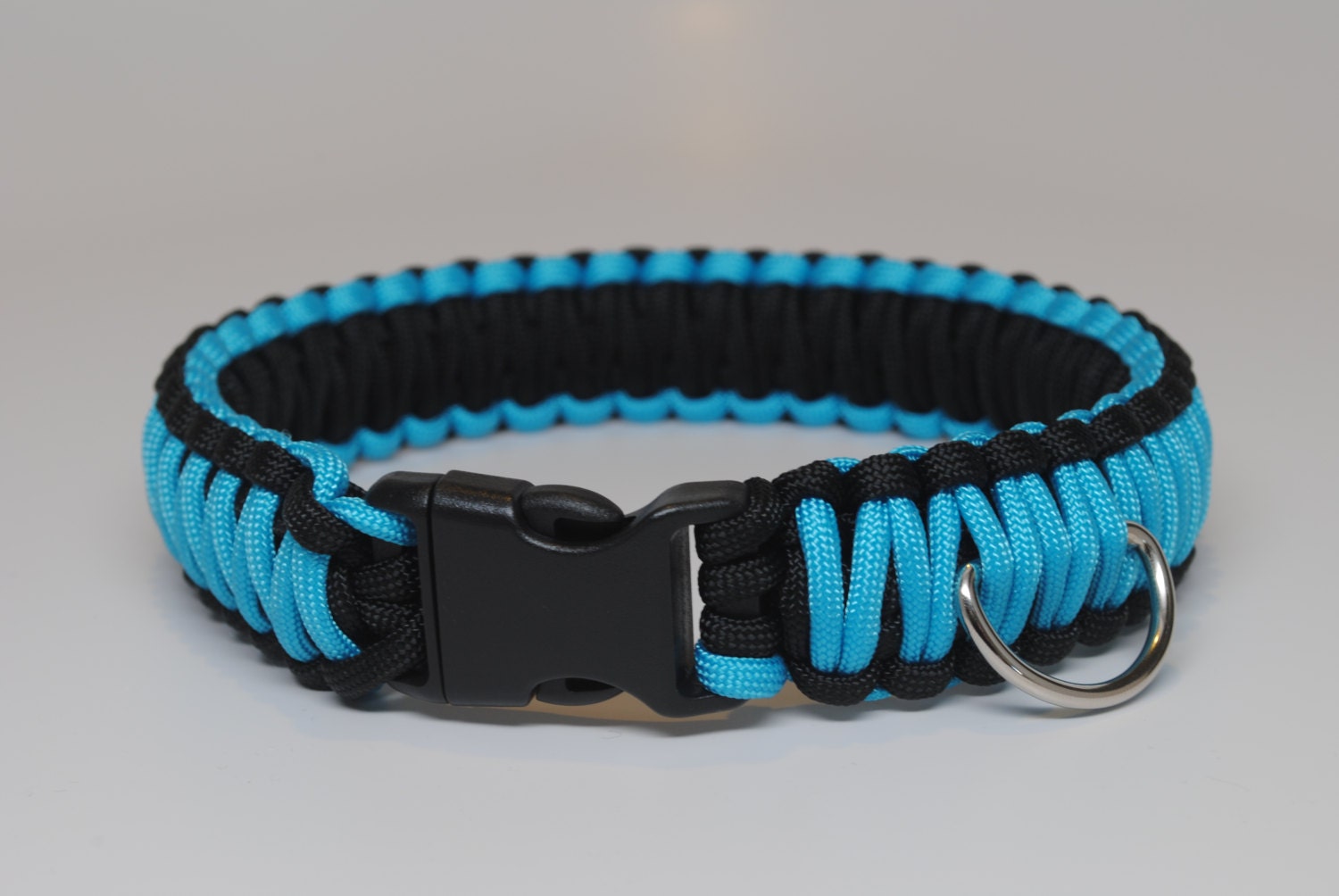 MADE TO ORDER - Size Large - Custom Fitted King Cobra Weave 550 Paracord Dog Collar With Stainless Steel D Ring