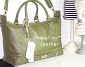 Leather Camera Bag purse Leather Green Padded Chevron Interior  ZIPPER closure messenger style Large Dslr Camera Case SnugglensAnnex