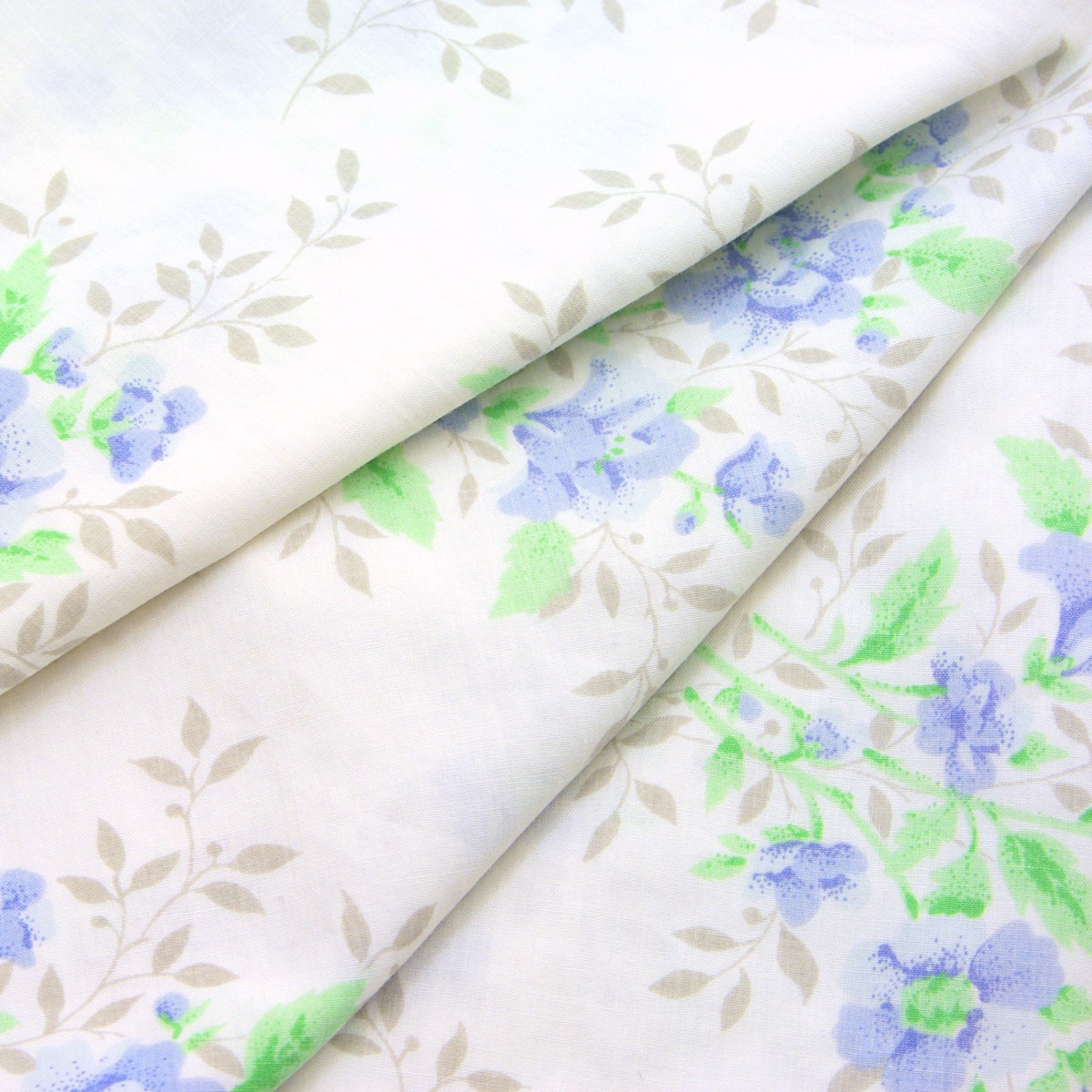 Vintage Sheet Extra Large Fat Quarter - Small Bouquets, Blue, Green, 19x26
