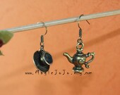 Vintage style teapot and cup earrings,Antique bronze teapot and cup ear pendants