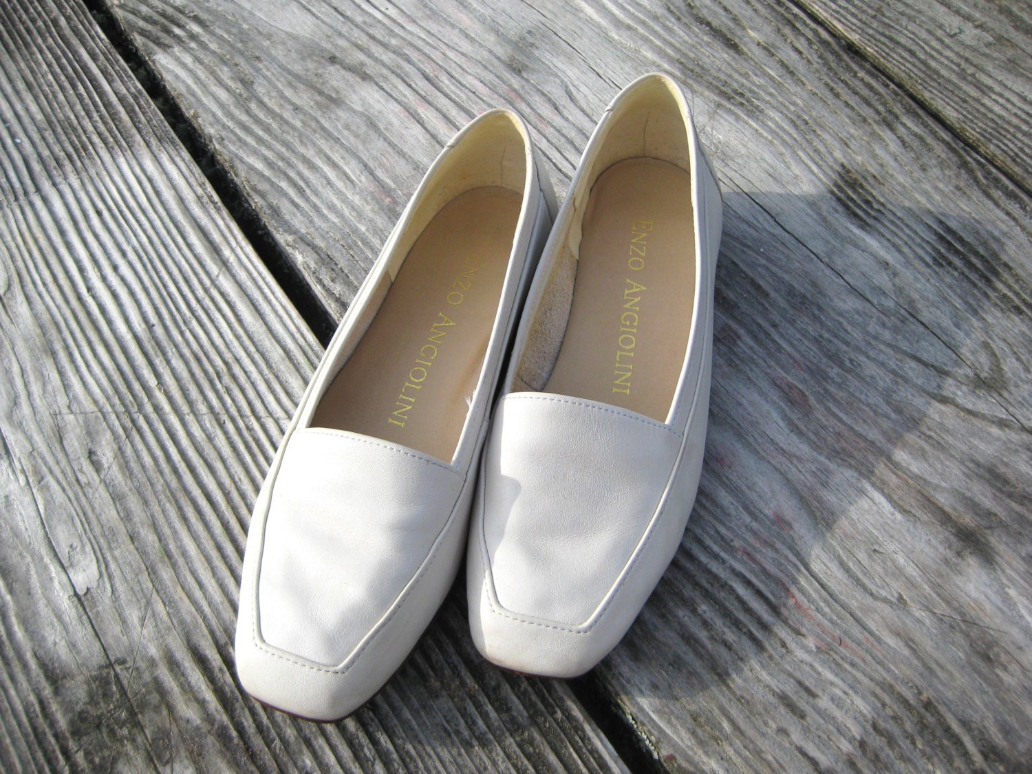Vintage Enzo Angiolini Shoes/ White Leather Flats/ 80s Loafers Womans Size 4.5/ Cream Shoes/ Neutral Leather Vintage 1980s Enzo Angiolini
