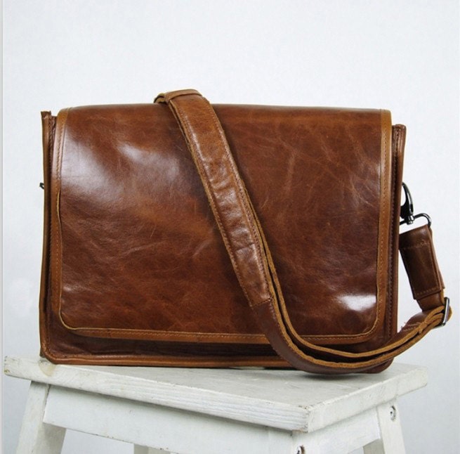 Brown Men Vintage Large bag Leather Messenger Bag/Backpack-IPad Macbook/Satchel travel/School/leather luggage/Briefcase Bag/leather bag