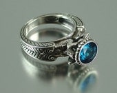 CARYATID Ring in Silver with London Blue Topaz