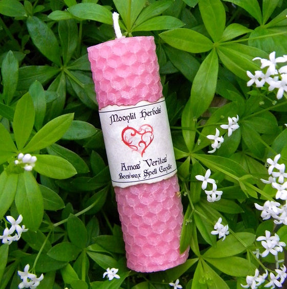Amas Veritas Beeswax Spell Candle - True Love, Passion, Attraction, Romance, Aphrodite, Venus, Soul Mate, Pagan, Wicca