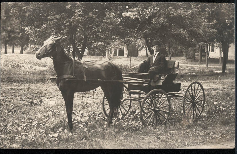 vintage photo 1907 Rudolph Gehri Tacoma WA Horse & Buggy RPPC