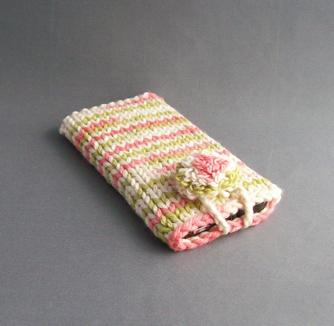 Knitted iPhone 4 or 5 Case Spring/Summer Pastels with Handmade Punch Embroidery Covered Button Terrific Gift under 20