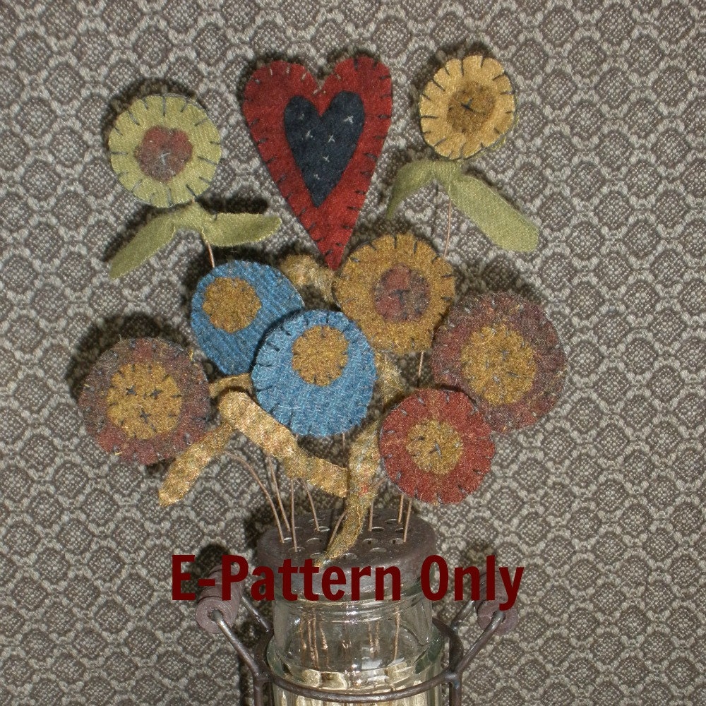 E-Pattern Wool Flower Bouquet FolkArt Primitive Heart Applique PDF