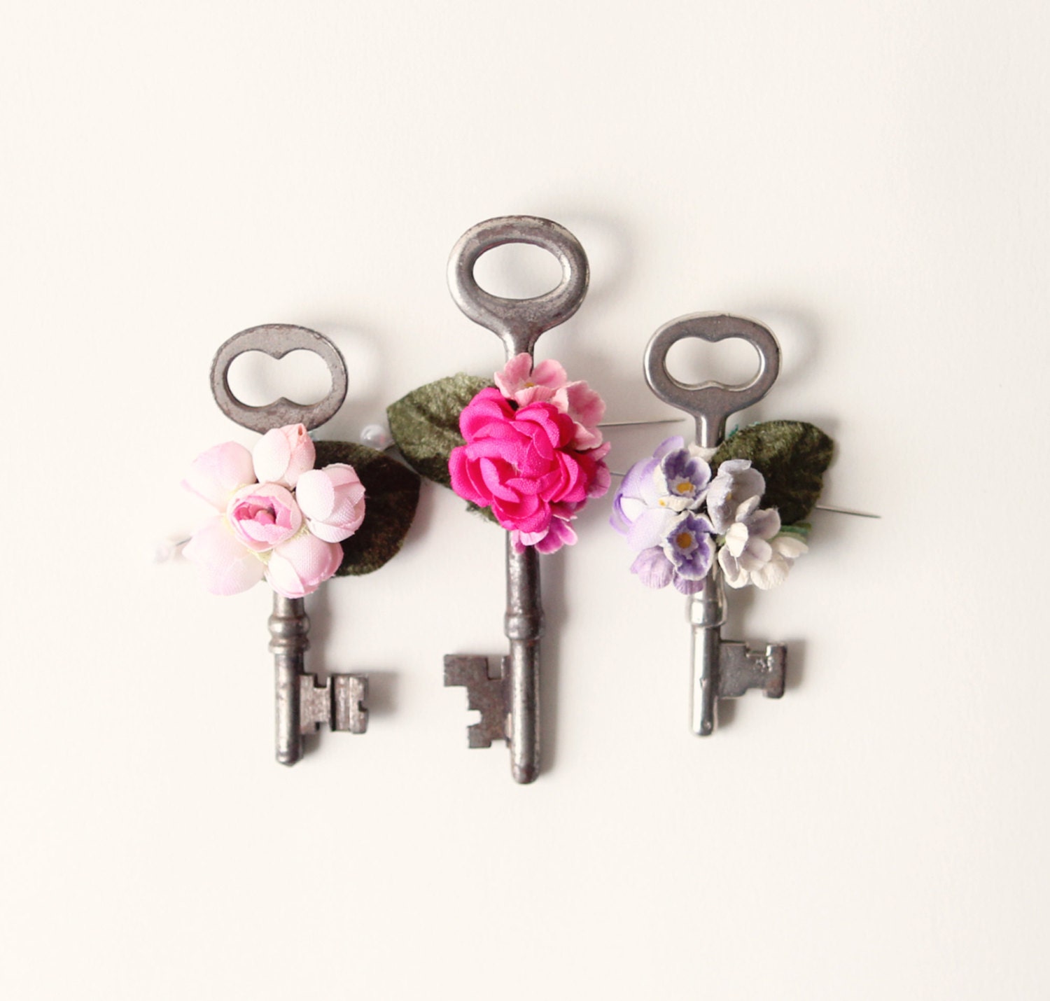 Vintage key boutonniere, Wedding Button holes, Skeleton key pins, floral