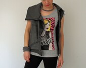 Sleeveless jacket/ vest in gray velvet  /Modern/size small