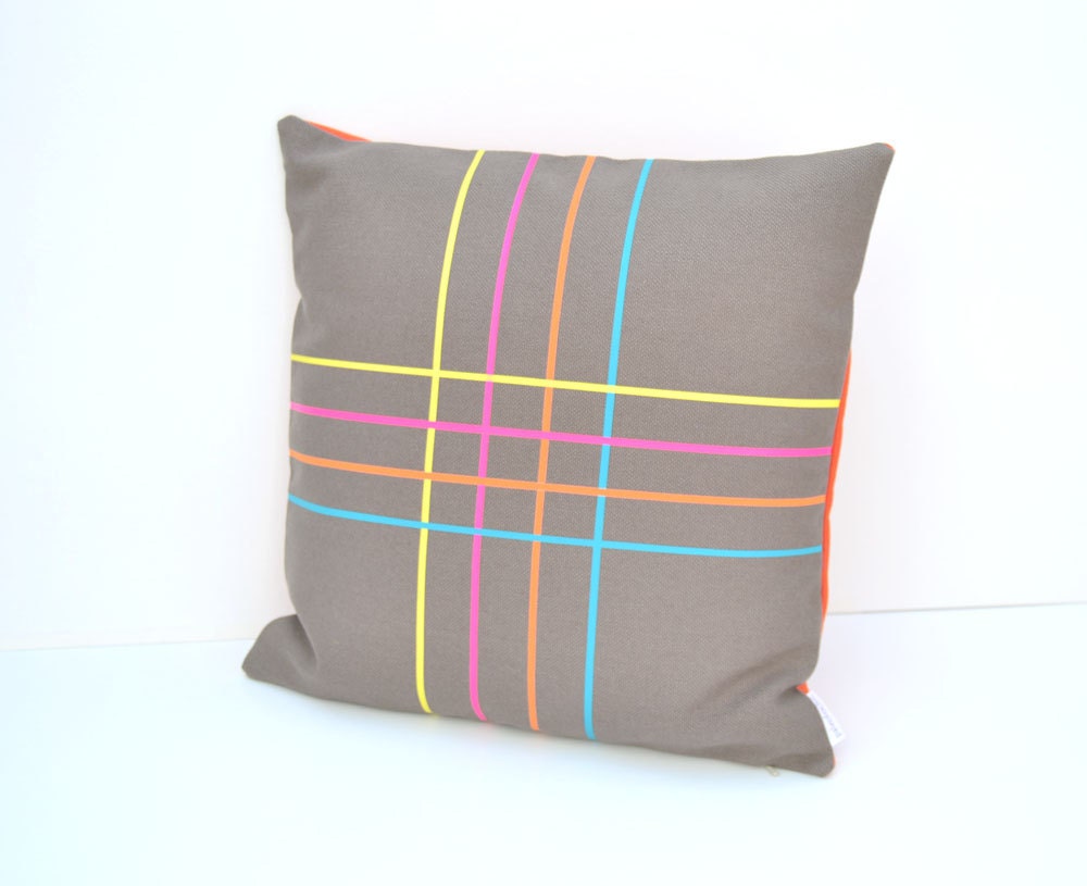 Cotton pillow cover with color stripes -Surfing with fabrics-