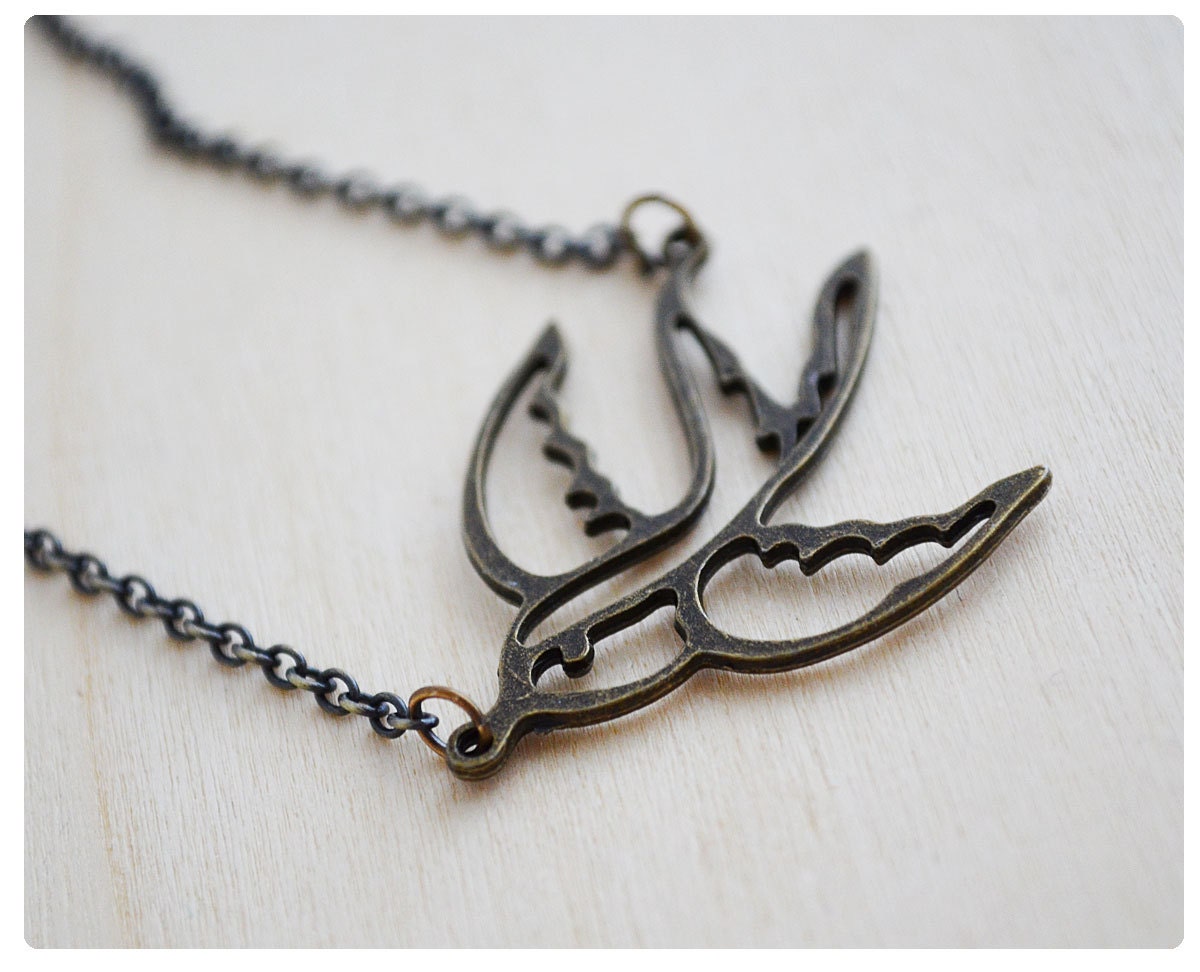 Swallow Necklace, Antique Bronze, Mommy Jewelry, Mom Necklace, Sparrow Bird Jewelry, Sparrow Necklace