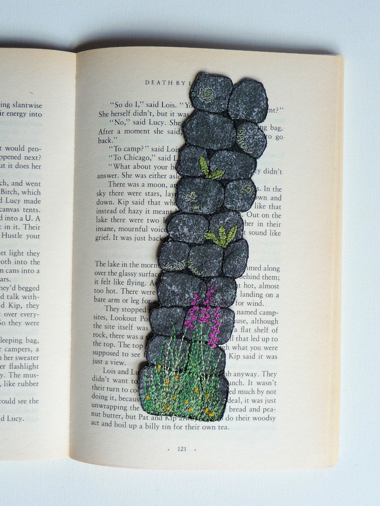Wall bookmark, textile art, mixed media, machine embroidery