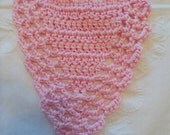Crocheted pink necklace with pearl beads