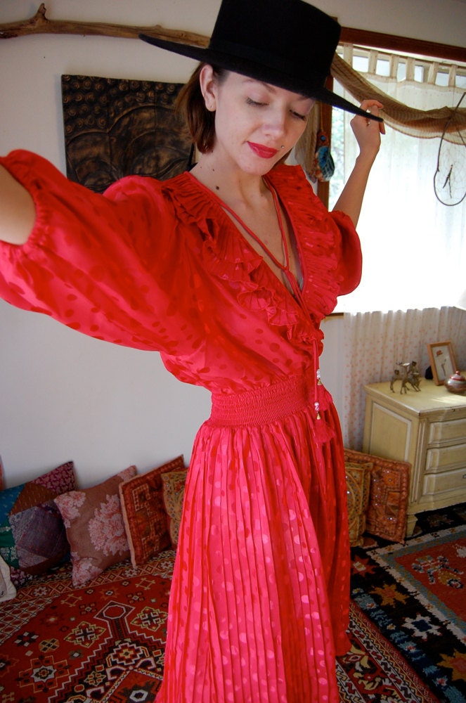 Boho Ruffle Dress Vintage Red Pleated Polka Dot Ruffle Boho Day Dress (s m l)