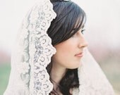 Champagne Ivory Juliet Cap Wedding Veil, Mantilla Lace Embroidered Cap Veil, 1940 1930 1920 Style: Vintage Valerie