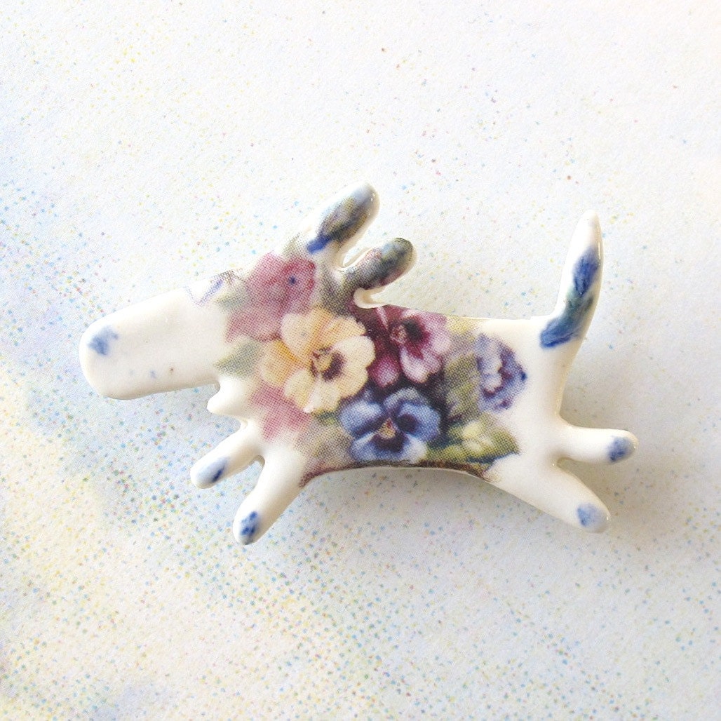 Porcelain Dog Brooch.  Multicolored Pansy Bouquet. Purple, Periwinkle Blue & Yellow.  Shabby Chic. Whimsical Playful Puppy