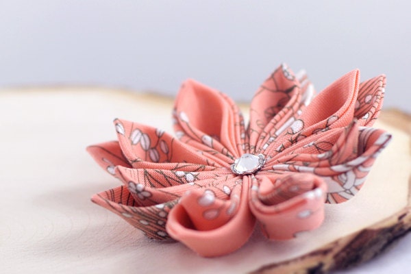 Coral flower hair clip, kanzashi hair clip, coral hair clip, flower hair clip, coral bridal hair clip, wedding accessory - "Coral Garden"