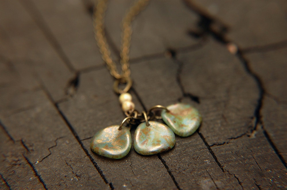 Light Turquoise Boho Chic Cluster Necklace -  Golden Spring.