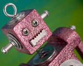 Robot Bobblehead Clock Metallic Pink