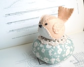 Peach Felt Bird on Mint Floral Pincushion Tuffet