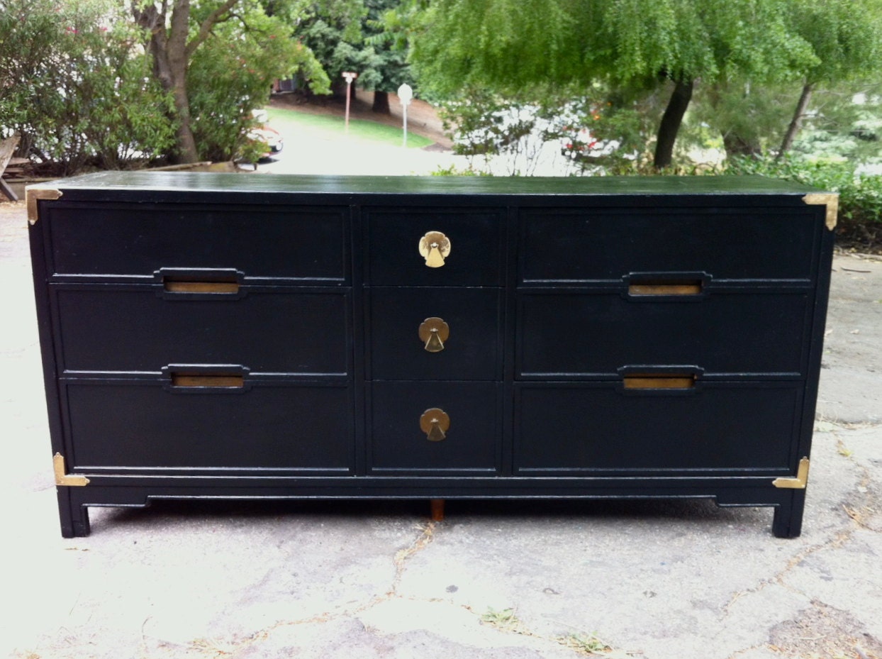Vintage 1960s Drexel Campaign 9 Drawer Dresser in Gloss Raven