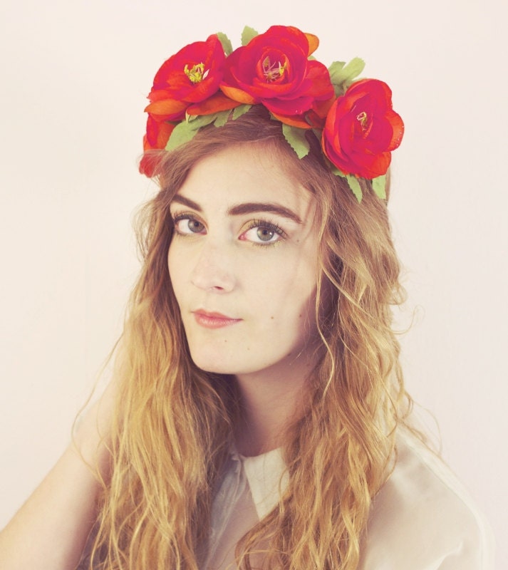 Tomato Red Flower Garden Crown