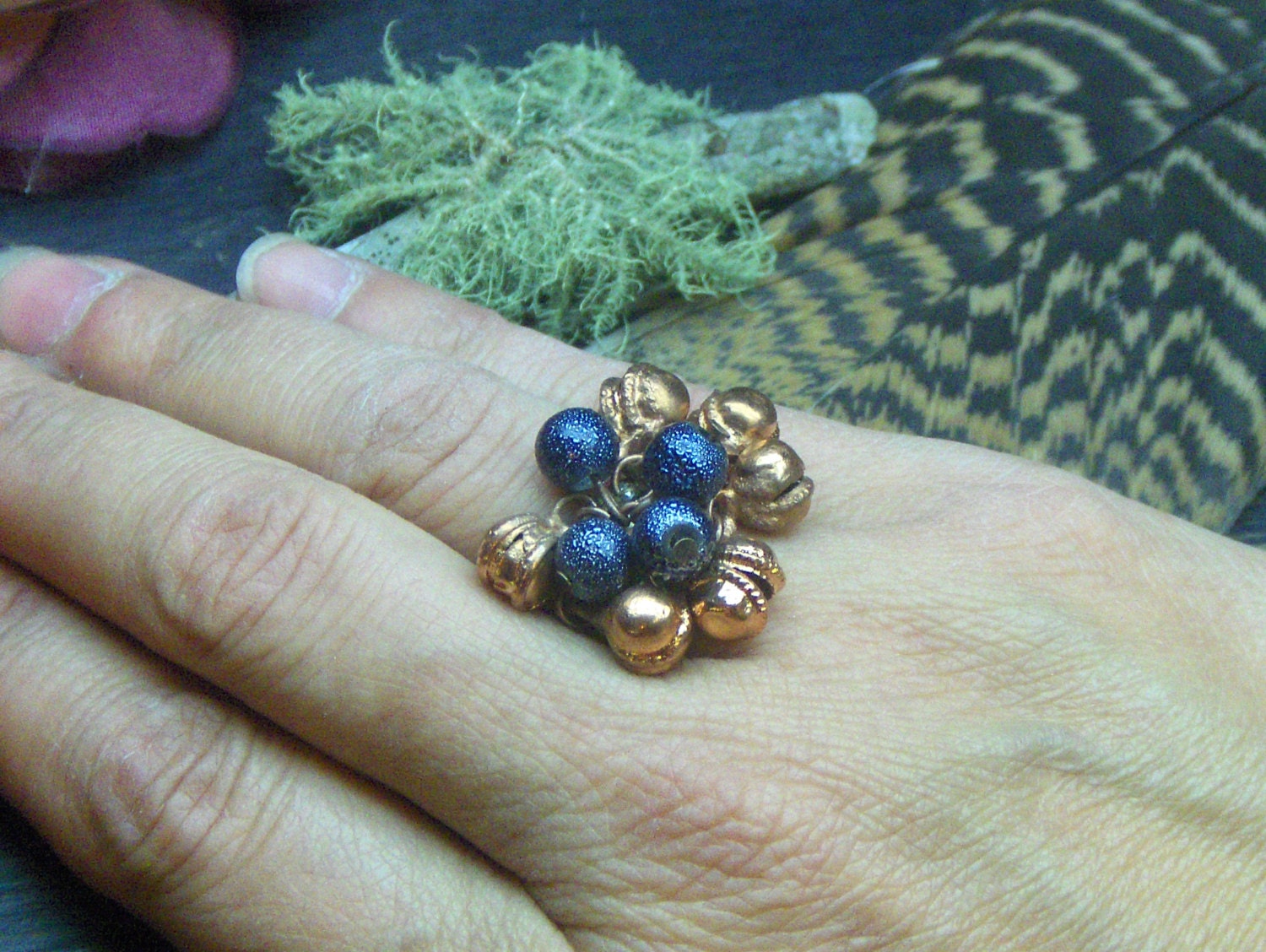 ZINGARA DANCE. Bohemian Gypsy copper bells & midnight blue bumpy glass pearl cocktail ring