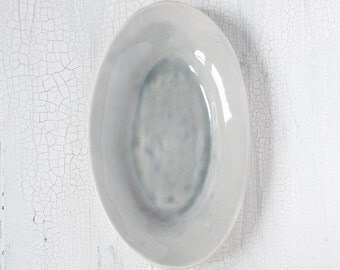 Oval Platter in Gray