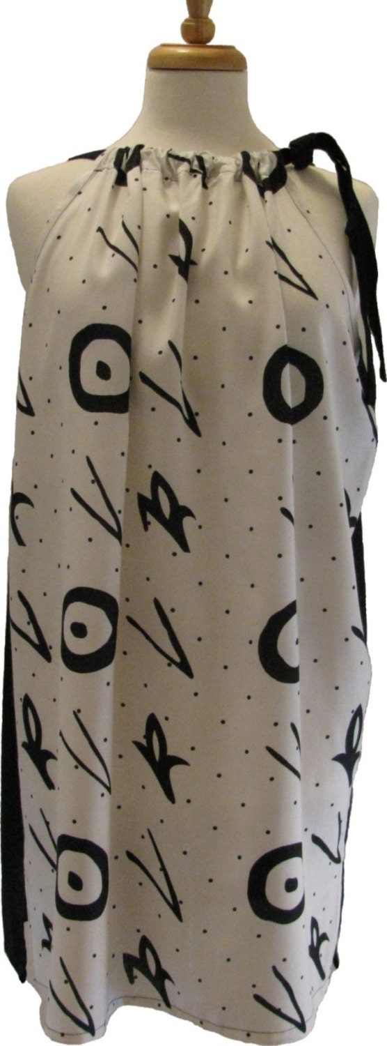 Handmade Two Toned Black and White Tunic Top Size Large