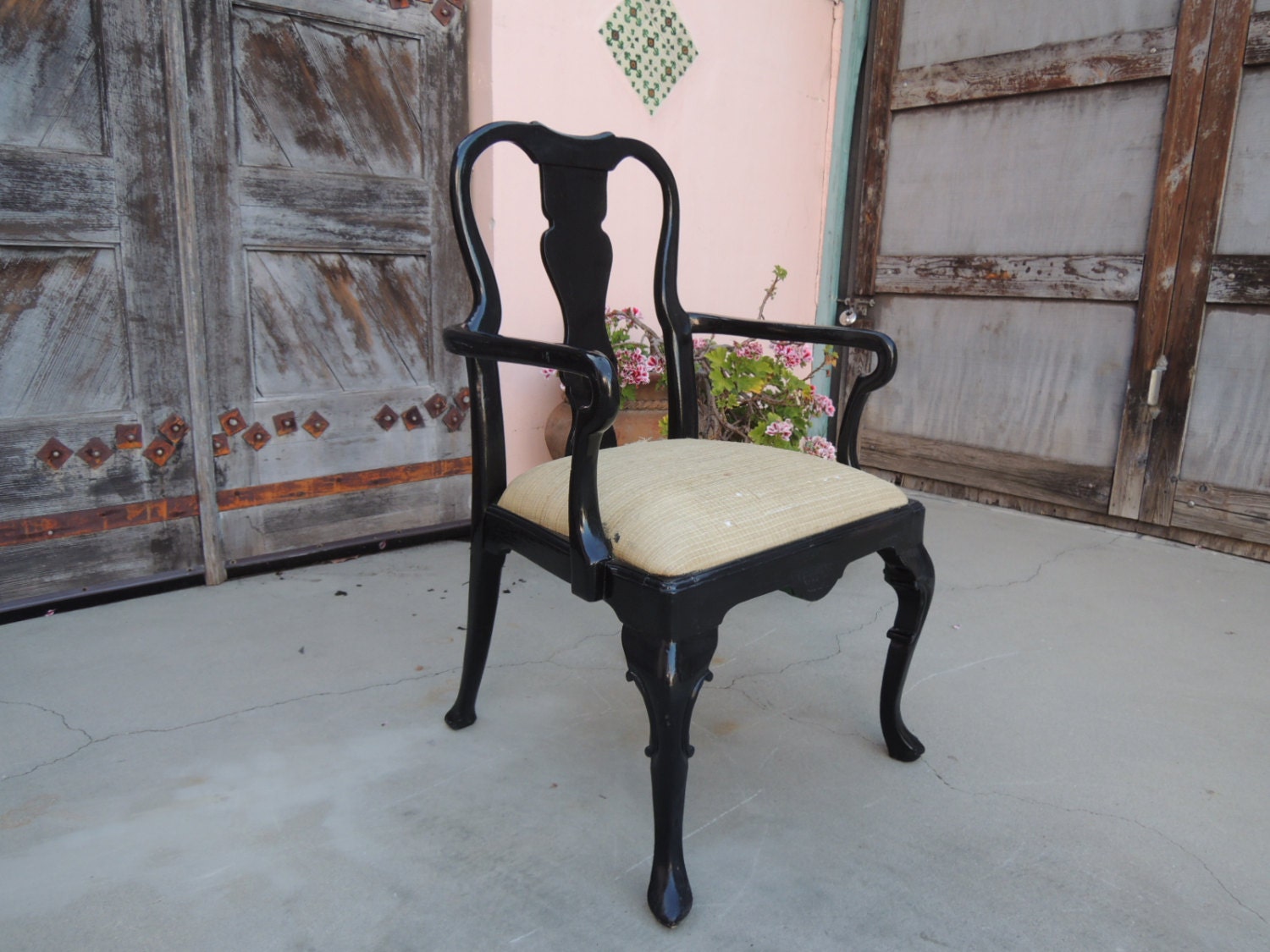 Hollywood Regency Glossy Black Queen Anne Chippendale Style Armchair  (Los Angeles)