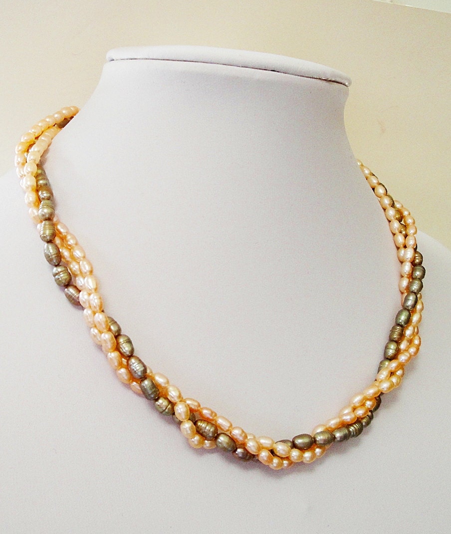 Peach Olive Green Freshwater Pearl  14K Gold Necklace/ Layered Bridal Freshwater Pearl Necklace