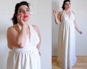 Plus Size Vintage Dress 1970's White Maxi Halter Dress // Country Wedding Spring Fashion // Size 12