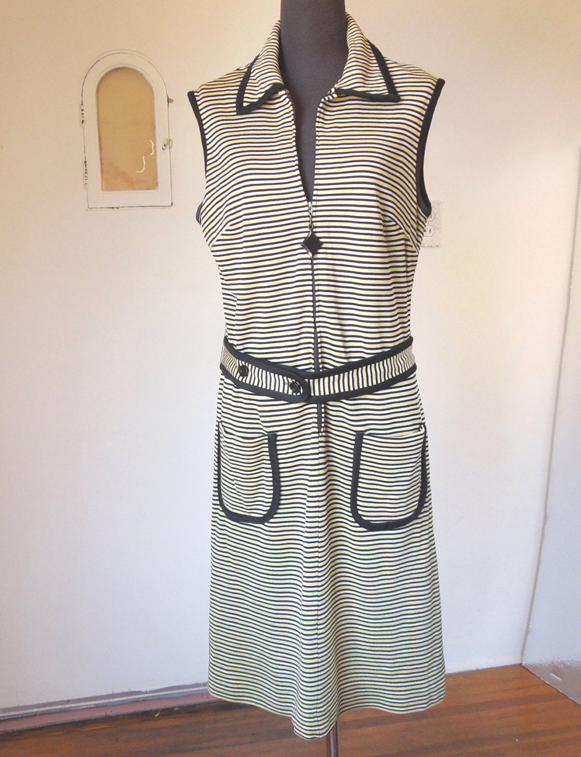 Vintage 60's 70's Stripe Dress, Mod, Knit, Shift, Yellow, Black, Sleeveless, Women's Size Medium to Large