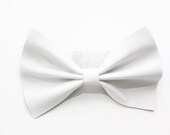 White Bow Hair Comb