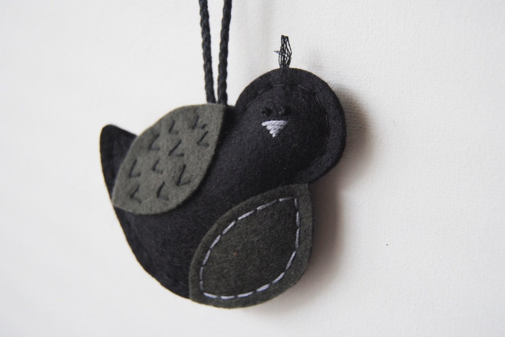 Tufted Raven Bird Ornament - Cute Wool Felt Animal - Charcoal Black