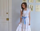 Vintage 1960s White Ruffle Dress - Size 4