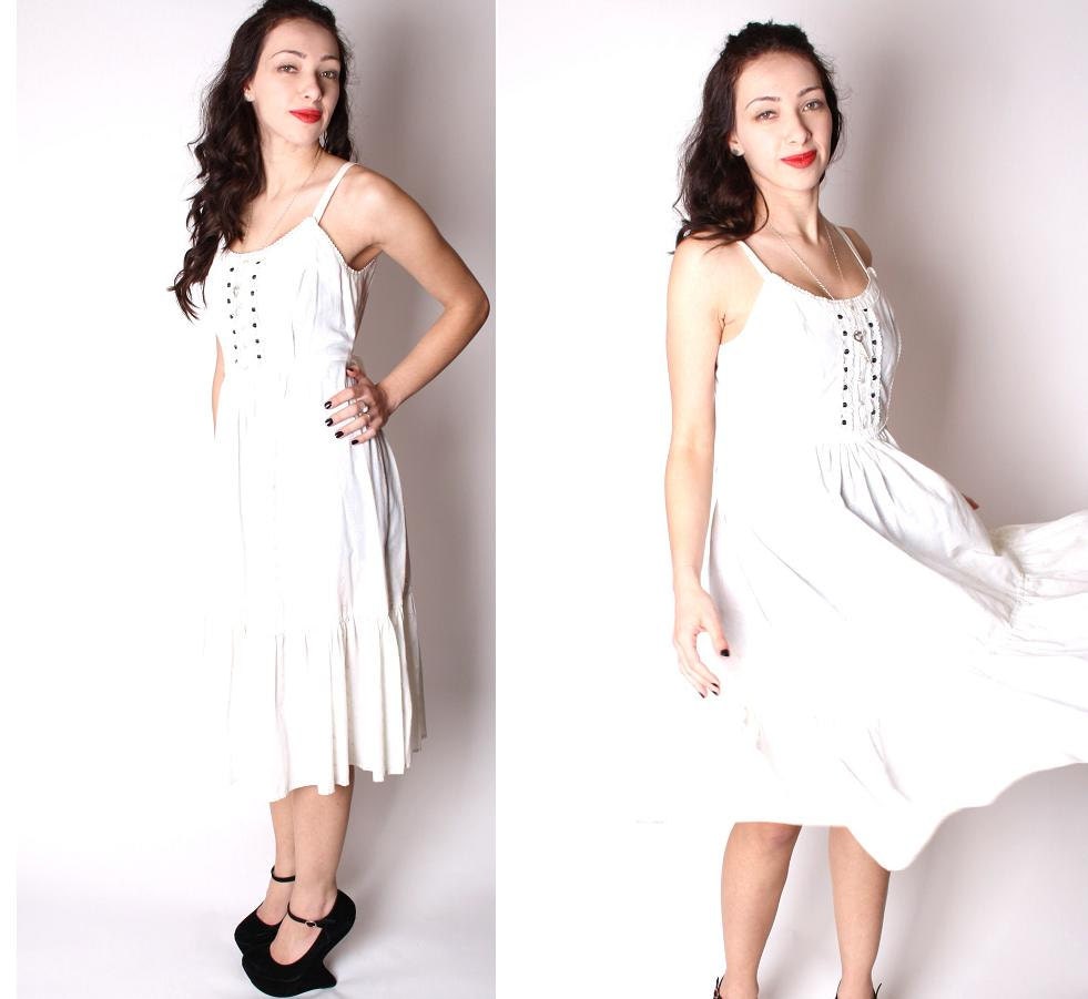 White Vintage 70s Delicate Lace Boho Prairie Wedding Dress with Black SatinTrim / 70s Dresses / White Cotton Lace Vintage / 2254