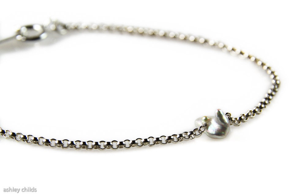 Sterling Silver, Single Natural Milky-White Grey Japanese Akoya Keshi Pearl Bracelet AC0824