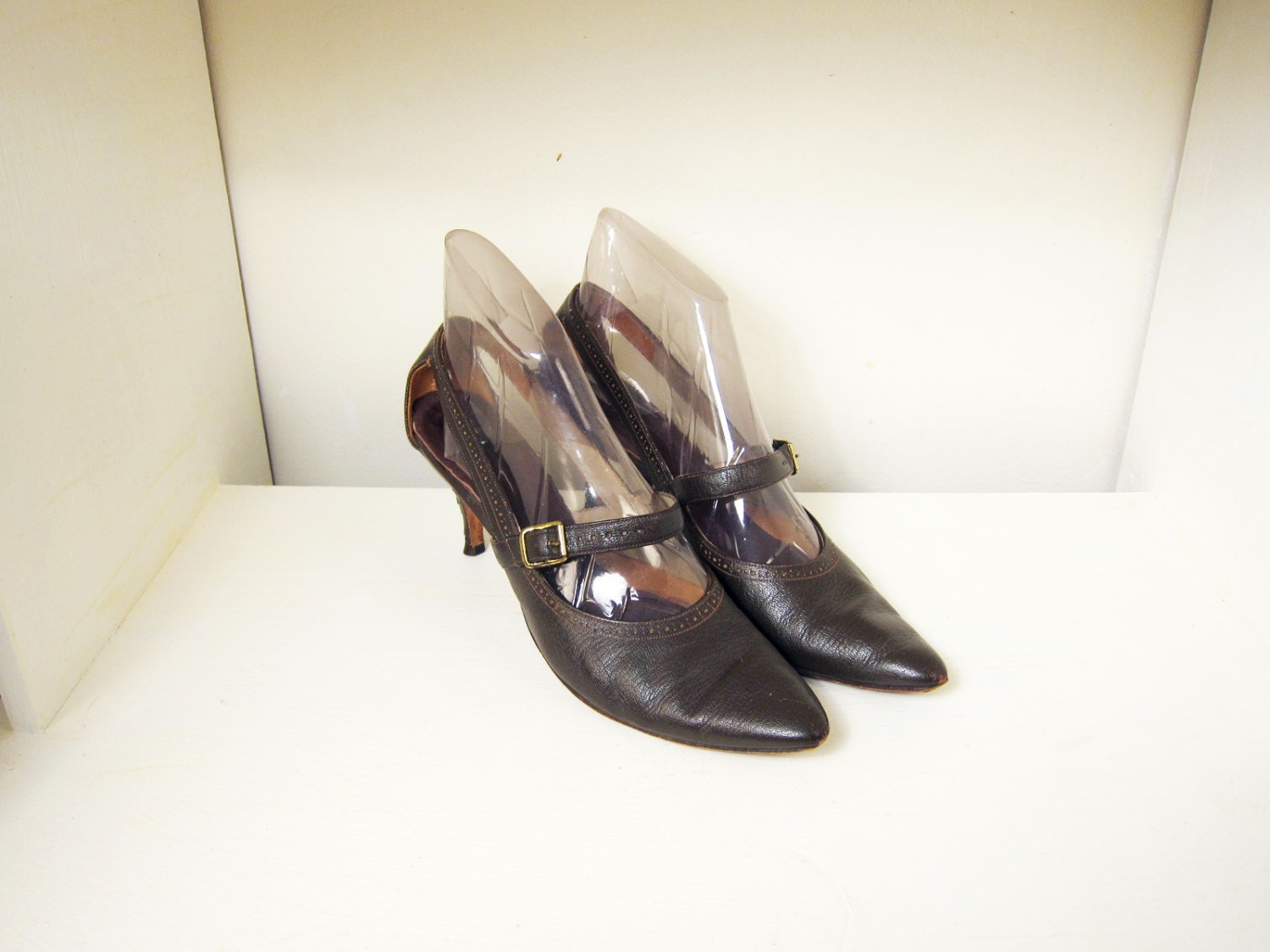 Leather Heels . Brown . 1950s 1960s