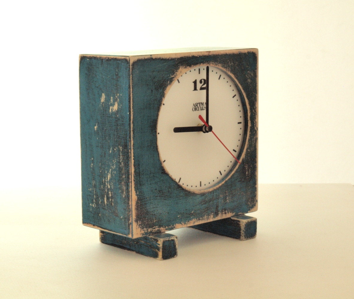 clock oldE vintage style  - FREE SHIPPING