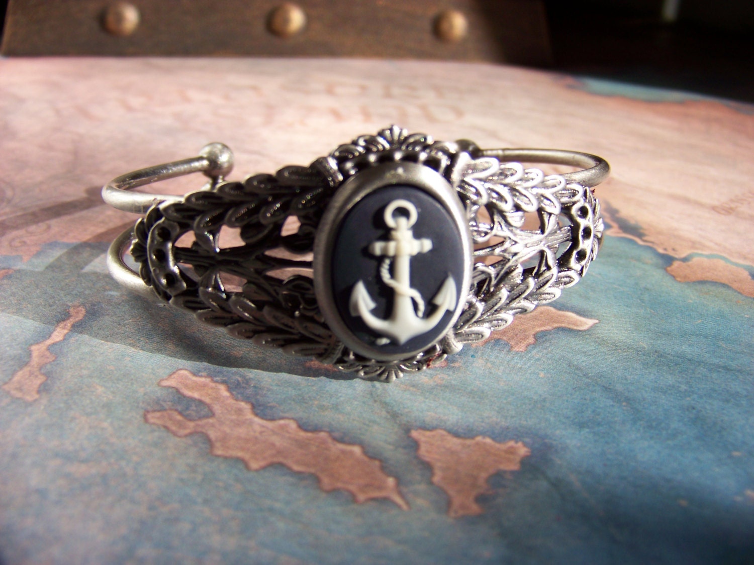 Antiqued Silver Filigree Anchor Bracelet
