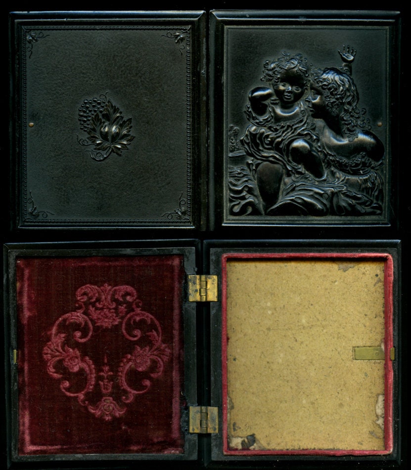 Beautiful 1850s 1/6 Photo Case // Children on Cover