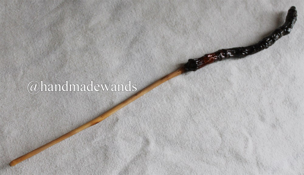 Rowan Wand 19 (320 mm)