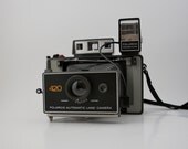 Polaroid 420 Automatic Land Camera with Model 490 Focused Flash - Packfilm