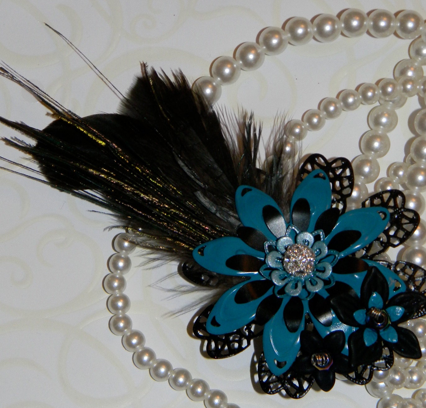 Metal Flower Boutonnieres Brooches Corsages Black Turquoise Peacock Feathers Coque Tail