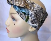 Wolves head tie